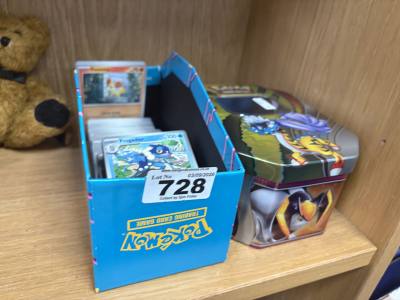 LOT OF POKEMON CARDS