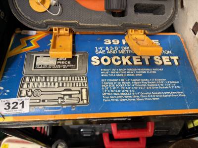 39 PIECE SOCKET SET