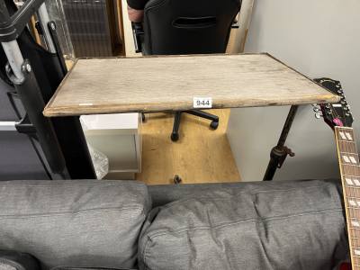 BEDSIDE TABLE