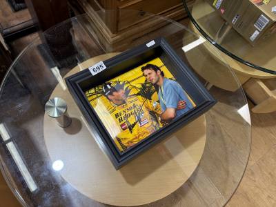 DAMON HILL SIGNED PHOTOGRAPH
