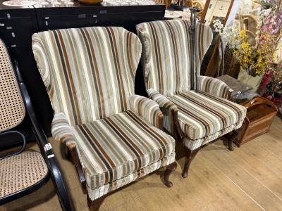 PAIR OF ARMCHAIRS