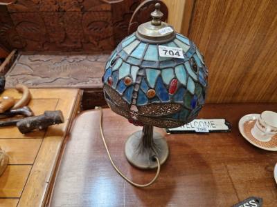 TIFFANY STYLE LAMP