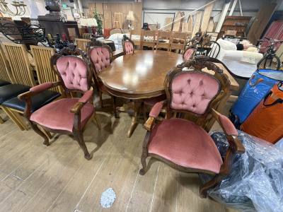 ITALIAN TABLE + 6 X CHAIRS