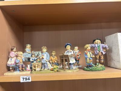 LOT OF LEONARDO FIGURES