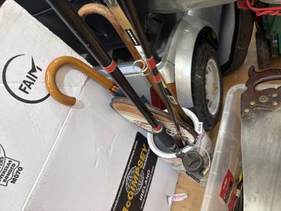 STICK STAND + CONTENTS