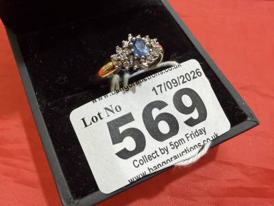 18CT DIAMOND + TOPAZ RING (4.3 GRAMS) (SIZE L)