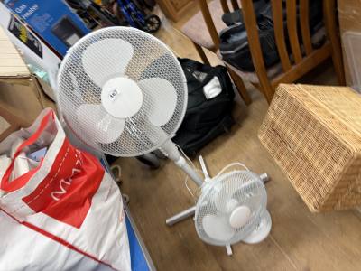2 X ELECTRIC FANS