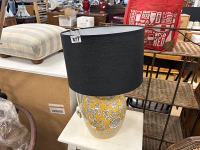 TABLE LAMP