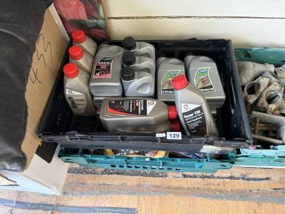 BOX OF OIL + CAR PARTS