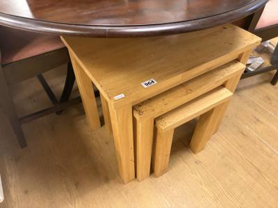 BEECH TABLE NEST