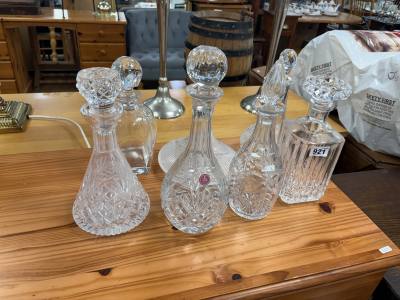  LOT OF CRYSTAL DECANTERS (TYRONE ETC)