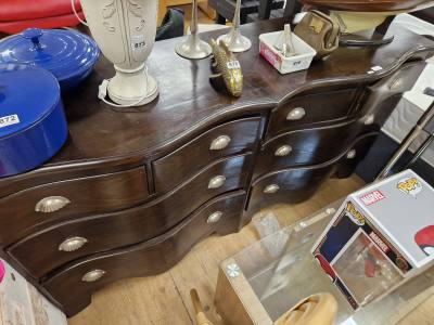SIDEBOARD