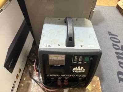 BATTERY CHARGER