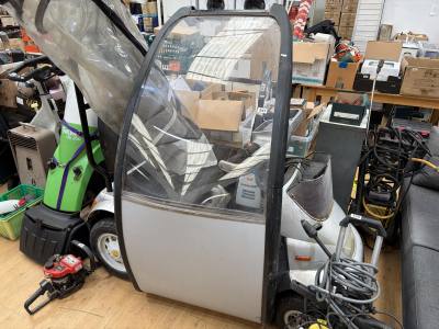 MOBILITY SCOOTER + CHARGER + KEY 