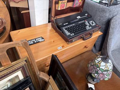 PINE EFFECT DRAWER CHEST