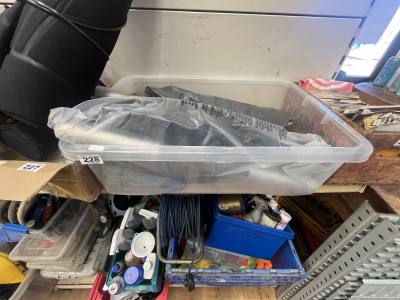 KAYAK ACCESSORIES + DRY SUITE