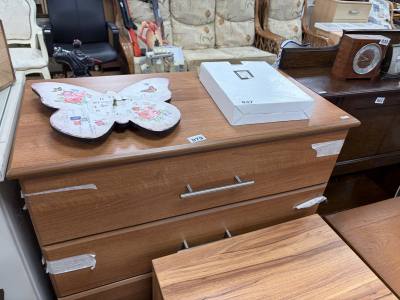 LAMINATE DRAWER CHEST