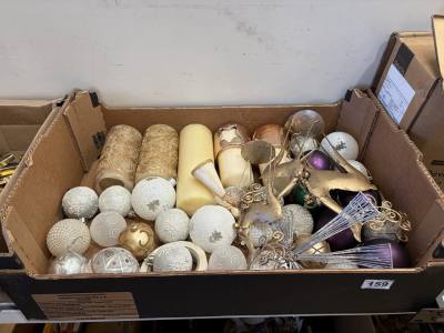 BOX OF CHRISTMAS DECORATIONS