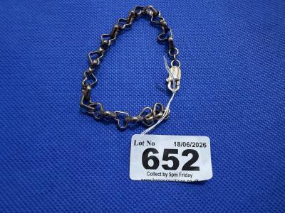 CHUNKY SILVER HEART BRACELET (15.3 GRAMS)