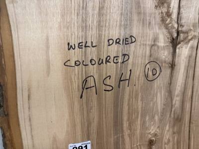 COLOURED ASH (140CM)