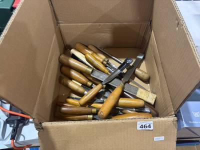BOX OF VINTAGE WOODWORK TOOLS