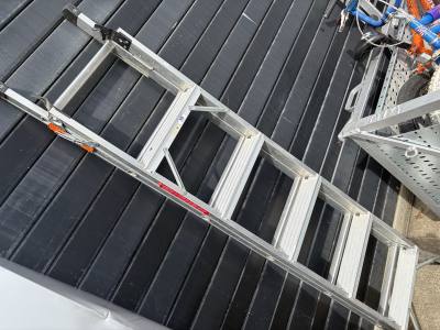 STEP LADDER