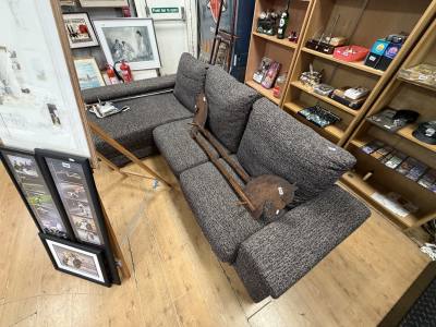 FABRIC CORNER SUITE