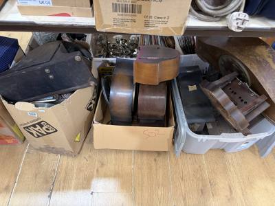 3 X BOXES OF CLOCKS/WORKS
