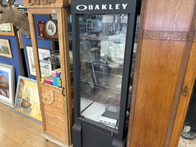 GLASS DISPLAY CABINET