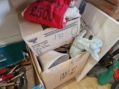 BOX OF HOUSEHOLD ITEMS + PICTURE