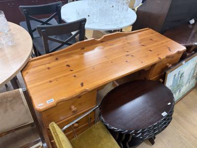 PINE DRESSING TABLE