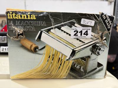 PASTA MAKER 
