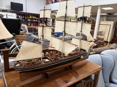 TULLY LASS MODEL BOAT