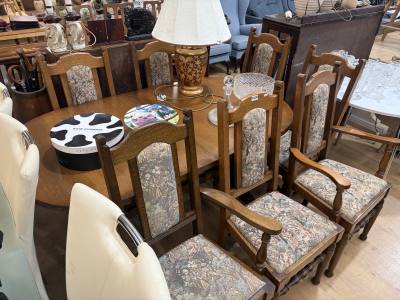 OLD CHARM TABLE + 7 X CHAIRS