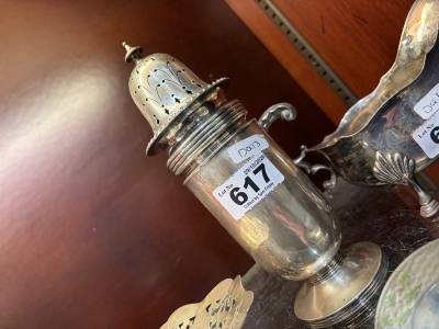 (299.5 GRAMS) LONDON SILVER SUGAR CASTER