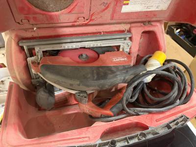 HILTI 110V CIRCULAR SAW