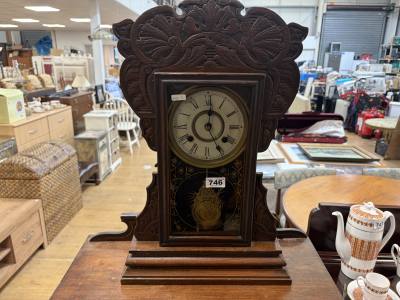 GINGERBREAD CLOCK