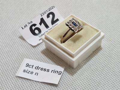 9CT ANTIQUE STYLE RING (SIZE N)