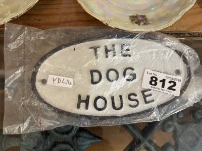 DOG HOUSE SIGN