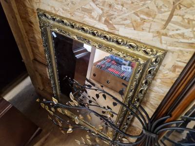 GILT FRAMED MIRROR