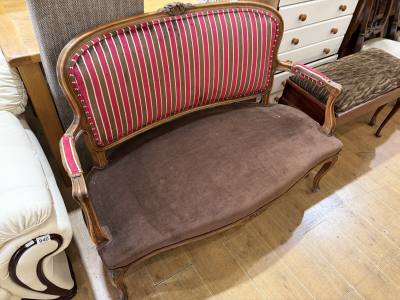 BENCH SEAT