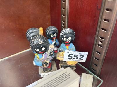 4 X ROBERTS CHARACTER FIGURES