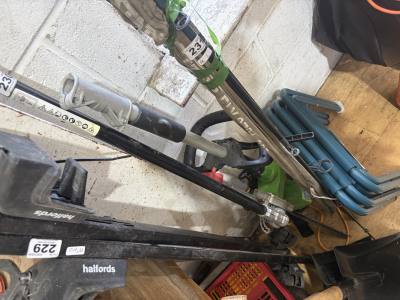LONG REACH ELECTRIC HEDGE CUTTER (FAILED)