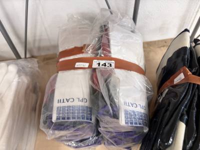 BUNDLE OF GLOVES