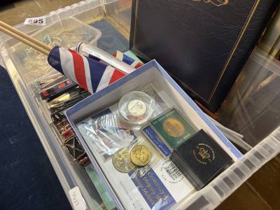 BOX OF QUEEN MEMORABILIA