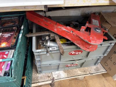 2 X BOXES OF HEAVY DUTY TOOLS + HORSE SADDLER 