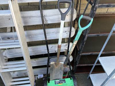 PUSH MOWER + TOOLS + PLANTERS