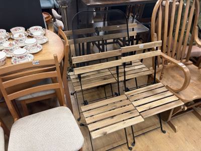 4 X FOLDING CHAIRS + SPARK GUARD
