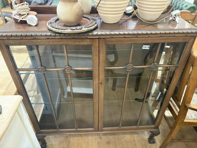 MAHOGANY CHINA CABINET