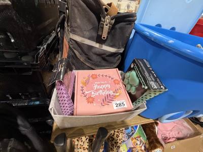 BOX OF DOG SHAMPOO